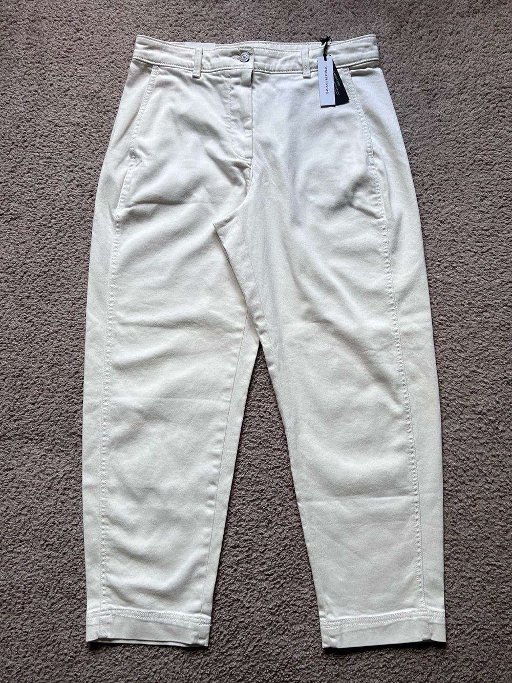 Banana Republic Barrel Leg Weekender Jeans White Cream Size 8 NWT